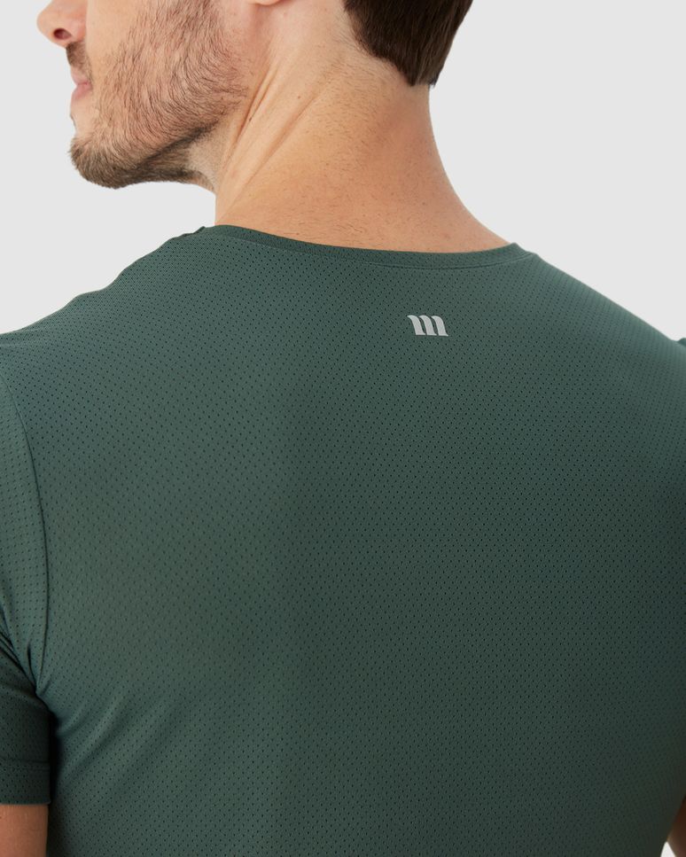 Camiseta Esportiva Masculina Slim Em Malha Dry