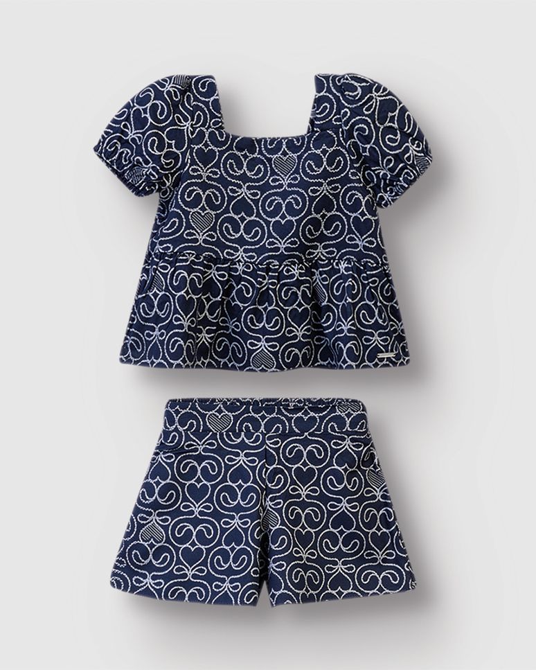 Conjunto Menina Blusa E Shorts Estampa Corações Em Crepe Viscose - Carinhoso