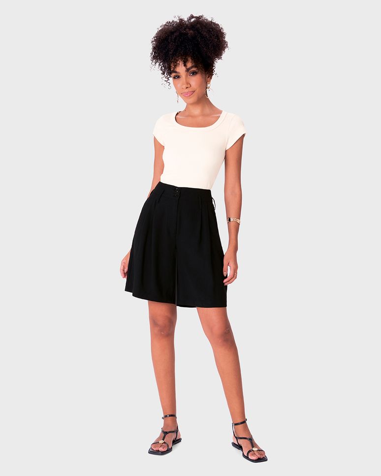 Bermuda Feminina Alfaiataria Bolso Funcional Em Viscose Sarjada - ENFIM