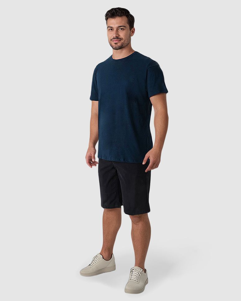 Camiseta Masculina Regular Bordado Peitoral Em Malha Algodão