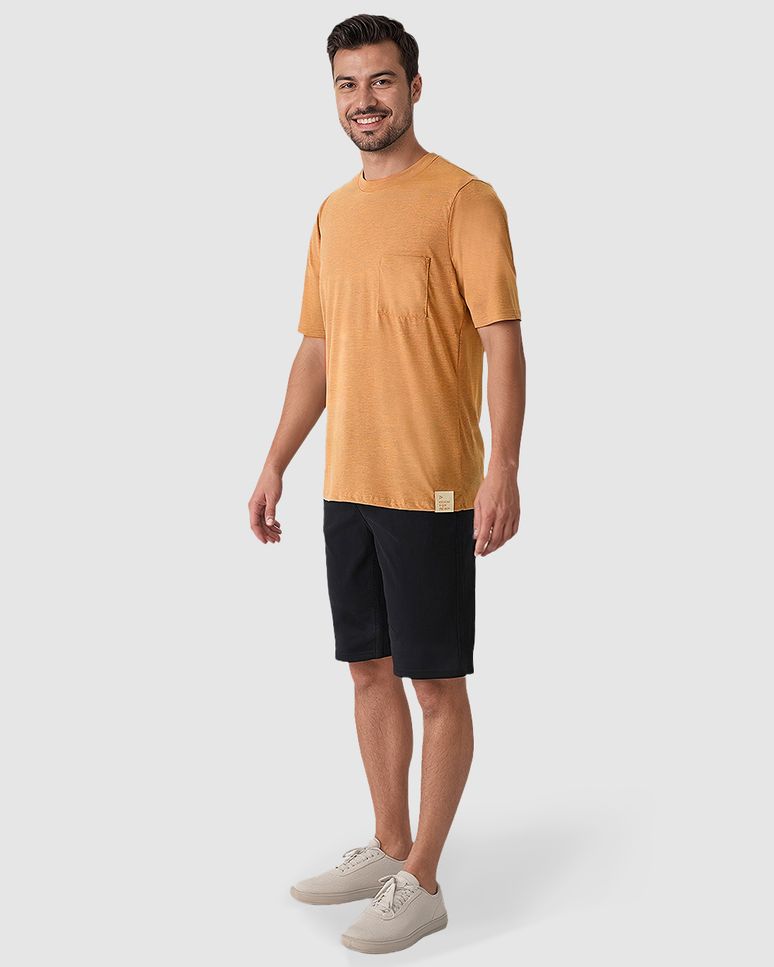 Camiseta Masculina Bolso Frontal Etiqueta Decorativa Em Malha Com Textura