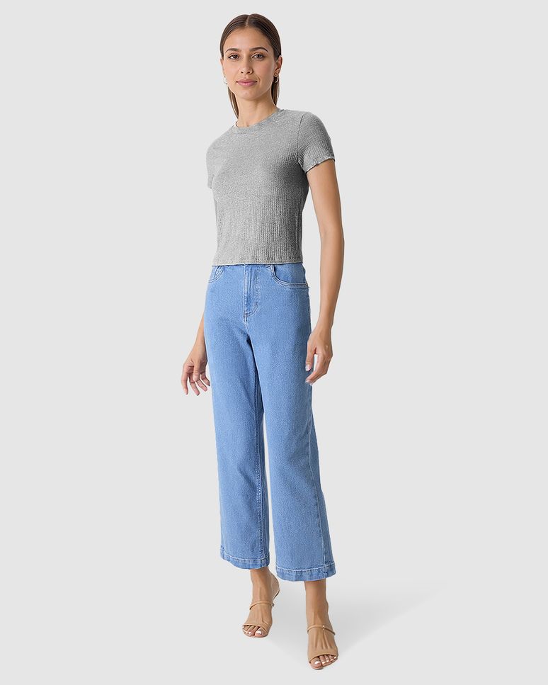 Blusa Cropped Feminina Decote Redondo Manga Curta Em Malha Texturizada