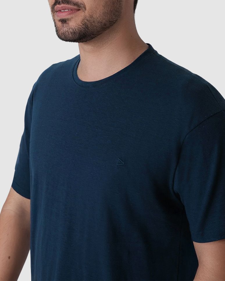 Camiseta Masculina Regular Bordado Peitoral Em Malha Algodão