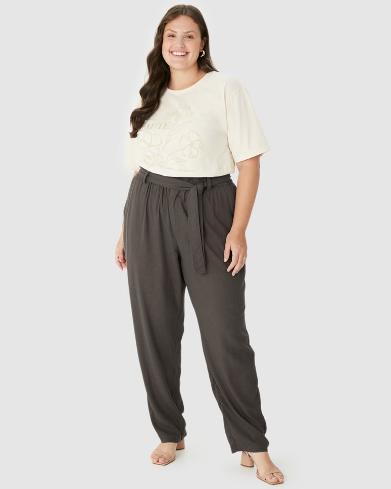 Calça Feminina Plus Size Clochard Com Cinto Em Viscolinho