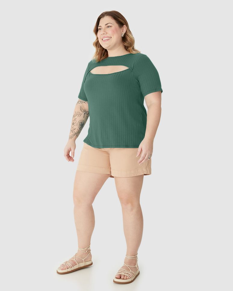 Blusa Feminina Plus Size Decote Detalhe Vazado Em Malha Viscose Canelada