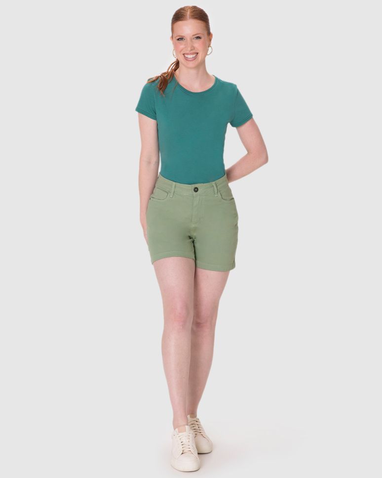 Bermuda Feminina Comfort Cintura Média Em Sarja Com Elastano