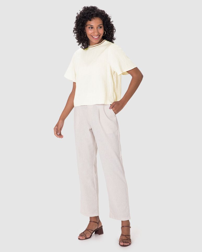 Blusa Ampla Feminina Gola Redonda Retilínea Em Viscolinho Texturizado