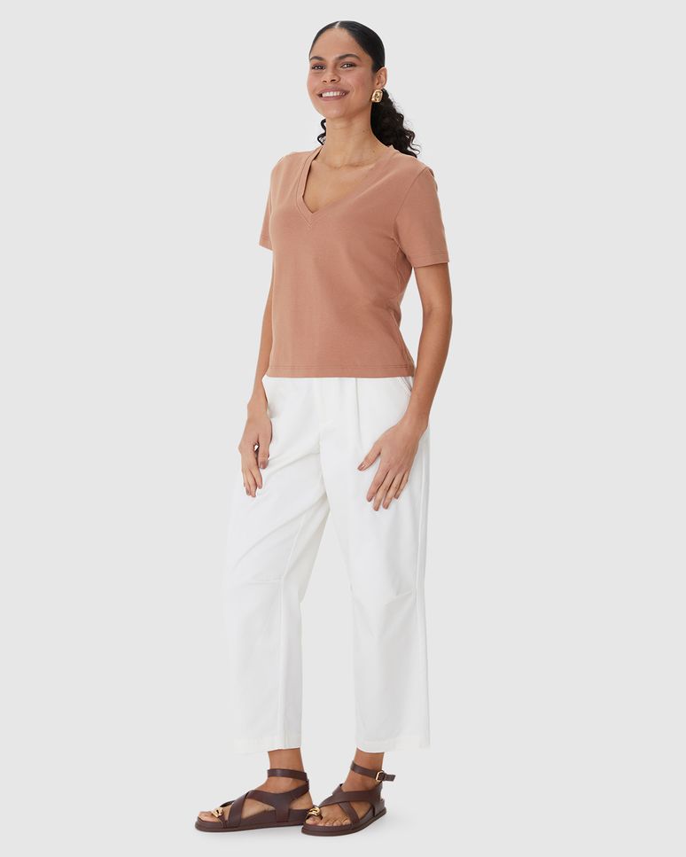 Blusa Básica Feminina Decote V Manga Curta Em Malha Linho