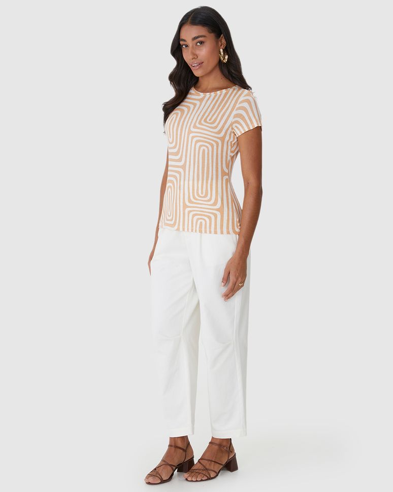 Blusa Básica Feminina Estampa Geométrica Manga Curta Em Malha Viscolinho Stretch