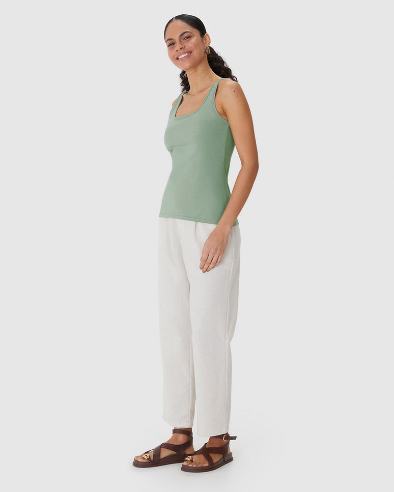 Regata Básica Feminina Decote U Em Algodão