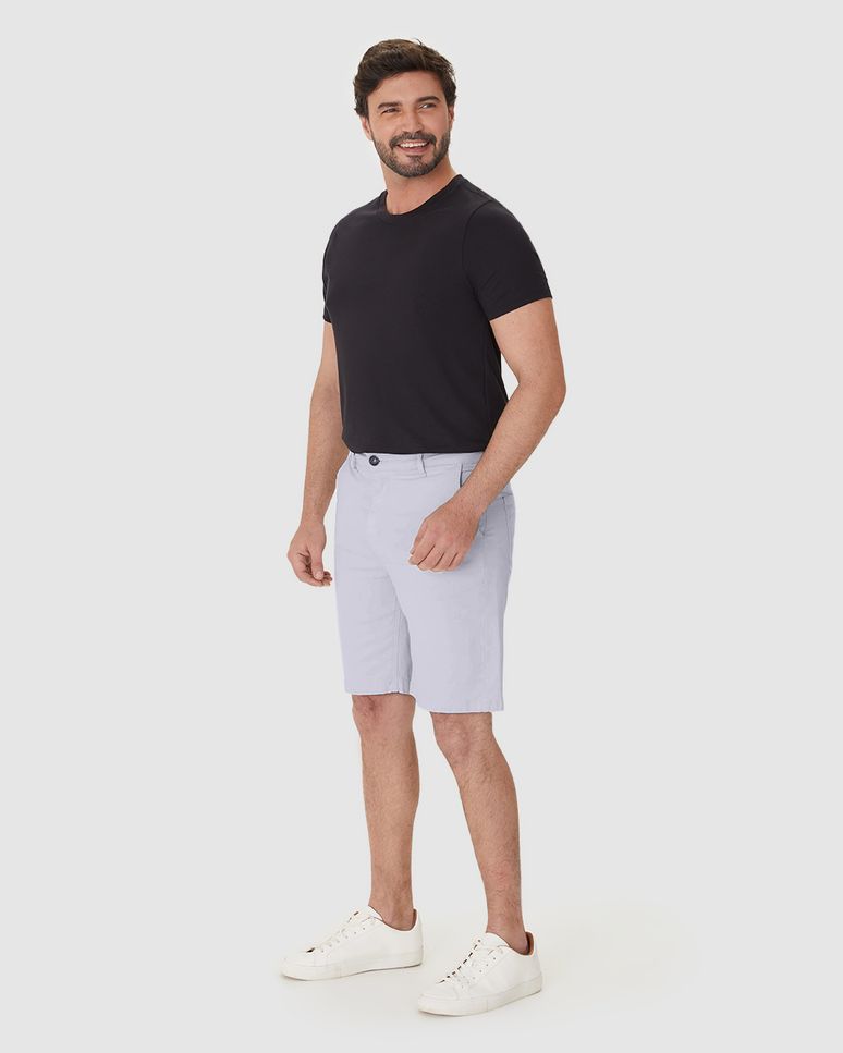 Bermuda Masculina Slim Cintura Média Bolso Funcional Em Sarja Com Elastano