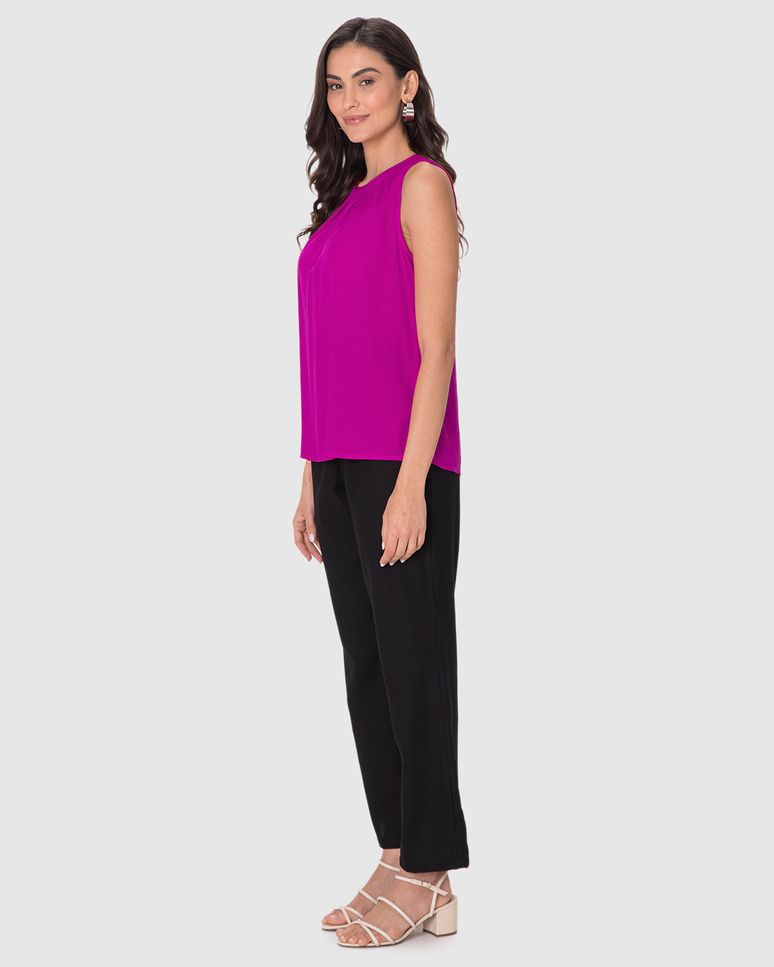 Regata Ampla Feminina Pregas Frontais Em Viscose Sarjada