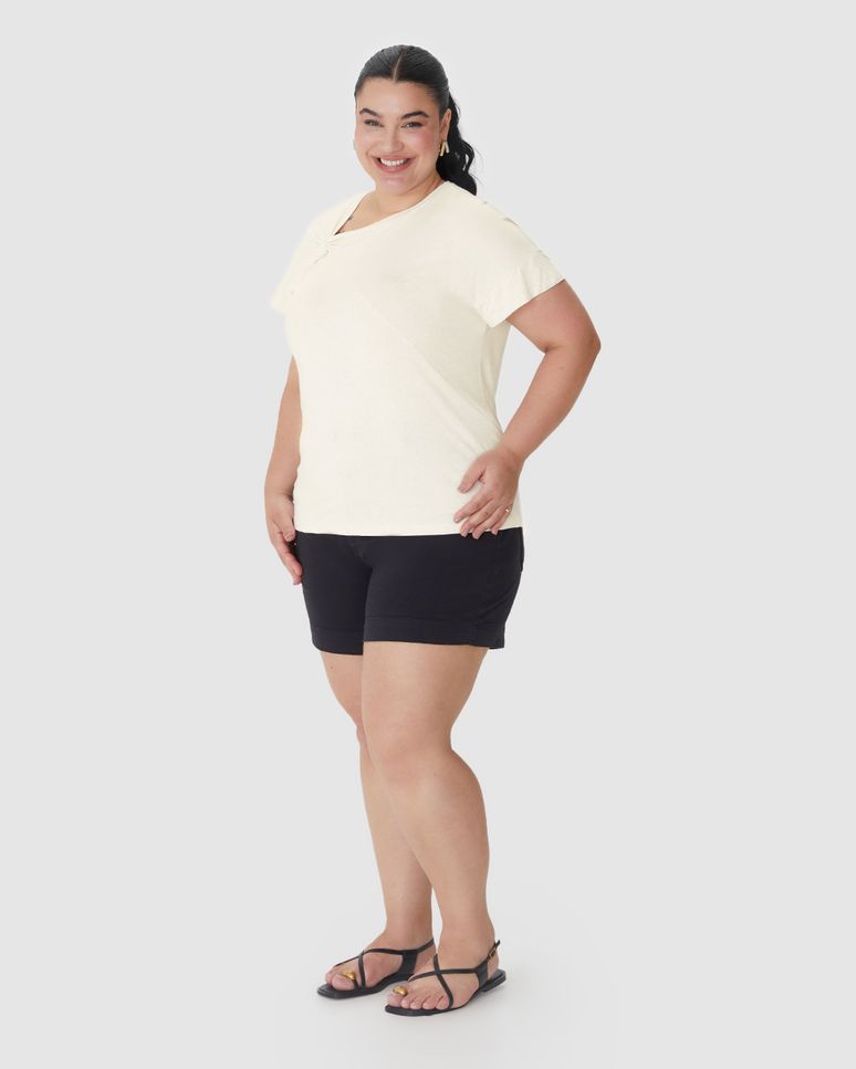 Blusa Feminina Plus Size Detalhe Torção Frontal Em Malha Viscolinho Stretch
