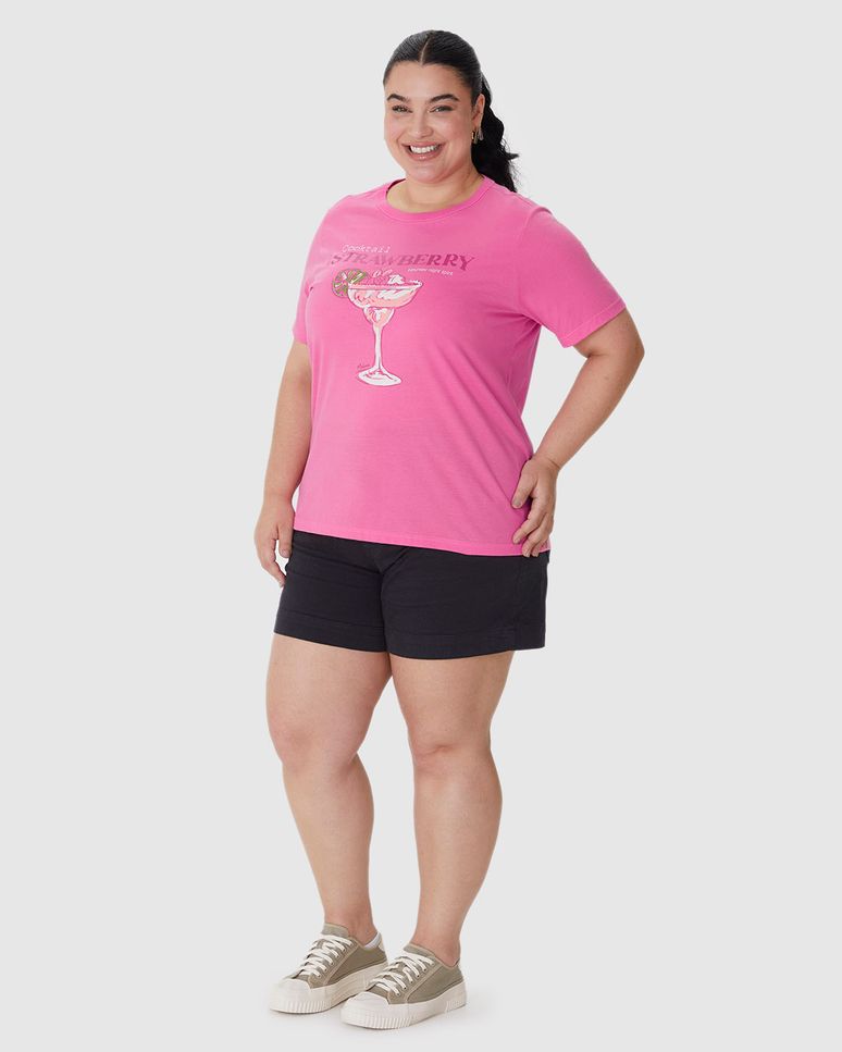 Camiseta Feminina Plus Size Estampa Cocktail Strawberry Em Algodão