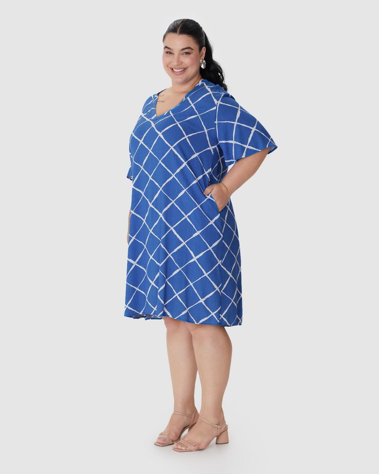Vestido Feminino Plus Size Amplo Bolso Funcional Em Viscolinho Texturizado