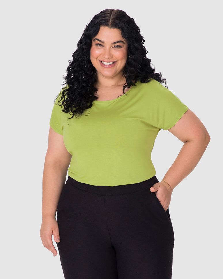 Blusa Básica Feminina Plus Size Manga Japonesa Em Viscose Stretch