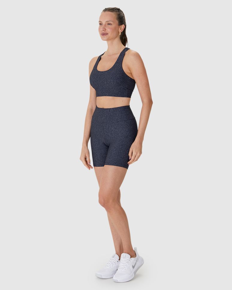 Shorts Esportivo Feminino Justo Em Malha Com Proteção UV50+
