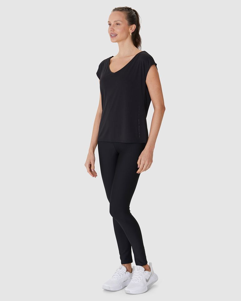Blusa Esportiva Feminina Living On The Move Em Malha Dry E Proteção UV50+ Malwee Active