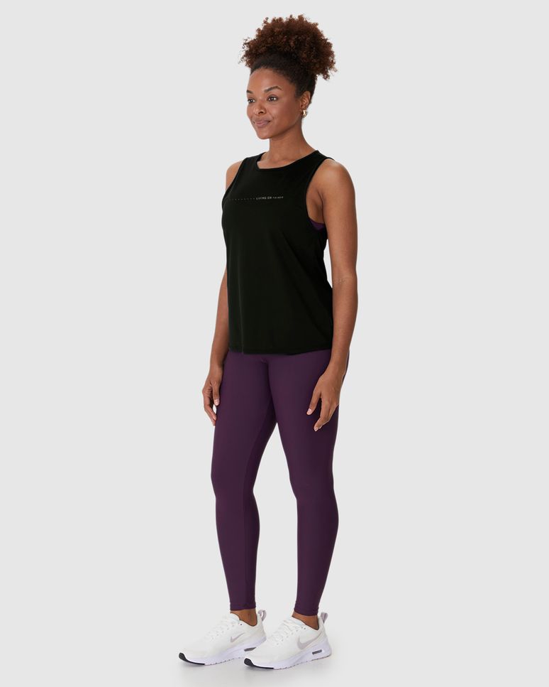 Regata Esportiva Feminina Living On The Move Em Malha Microfuros Dry Malwee Active