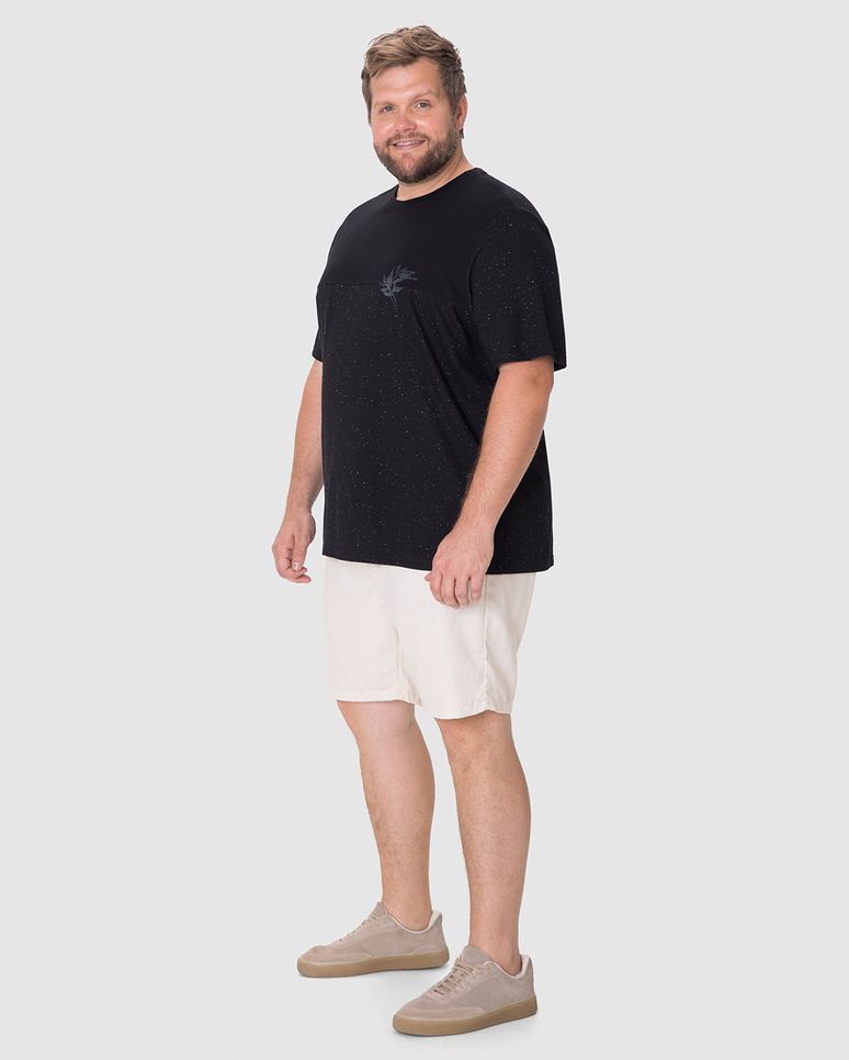 Camiseta Masculina Plus Size Detalhe Recorte Em Malha Botonê