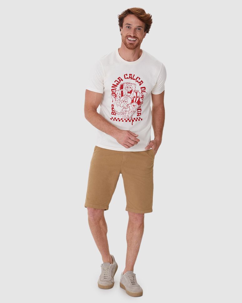 Bermuda Masculina Chino Cintura Média Bolso Funcional Em Sarja Stretch