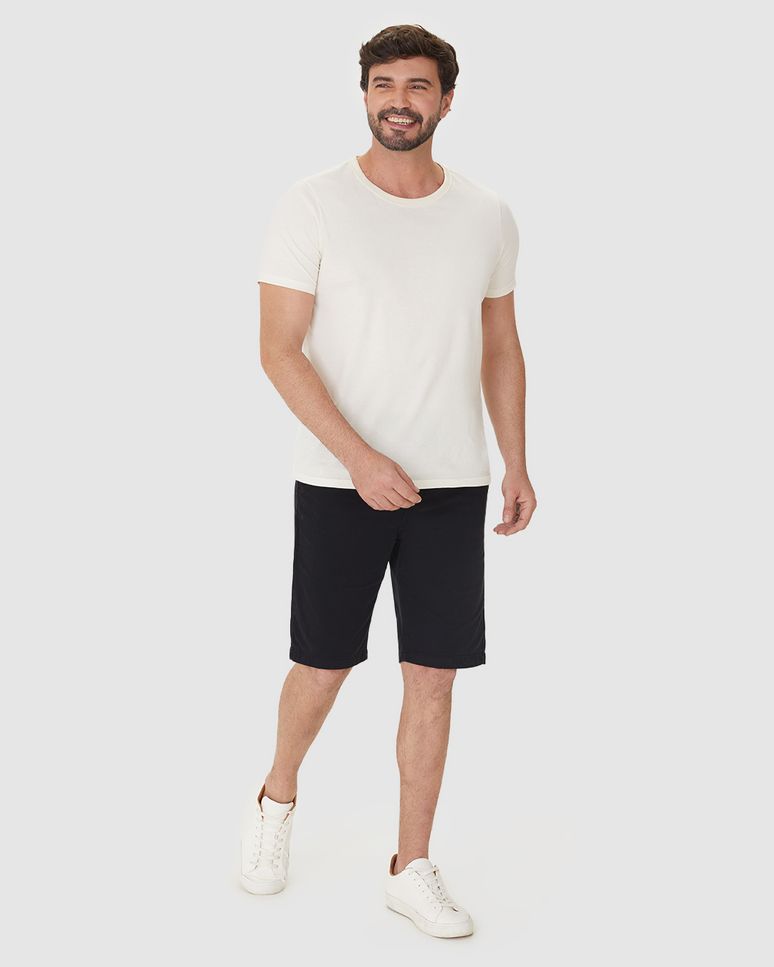 Bermuda Masculina Chino Cintura Média Bolso Funcional Em Sarja Stretch