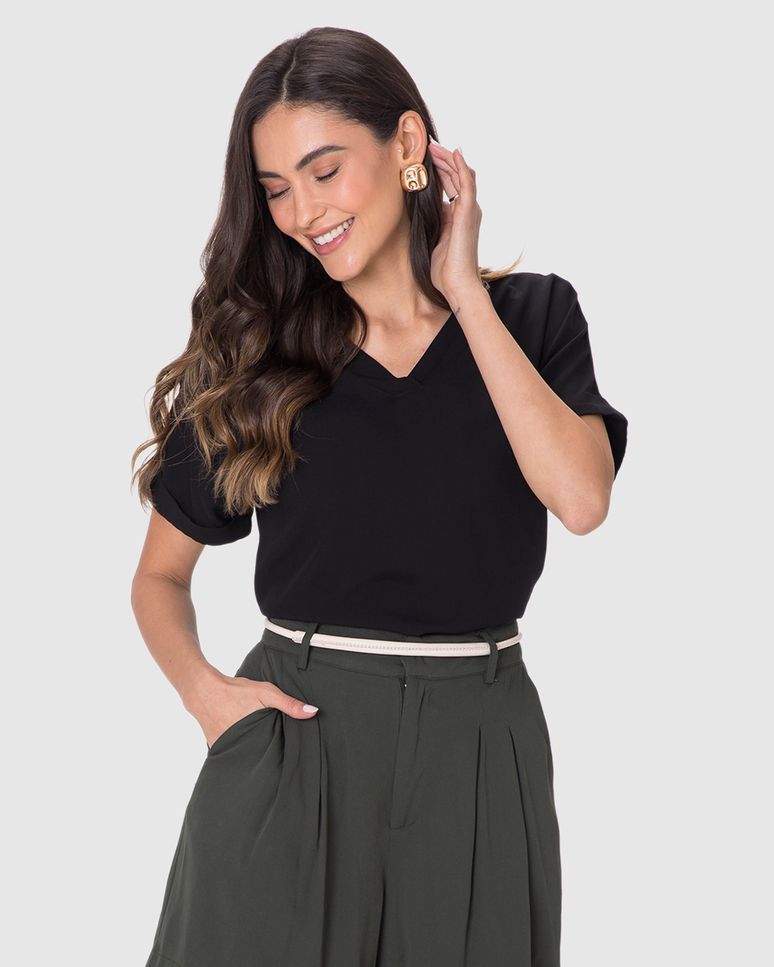 Blusa Feminina Decote V Manga Curta Dobrada Em Viscose