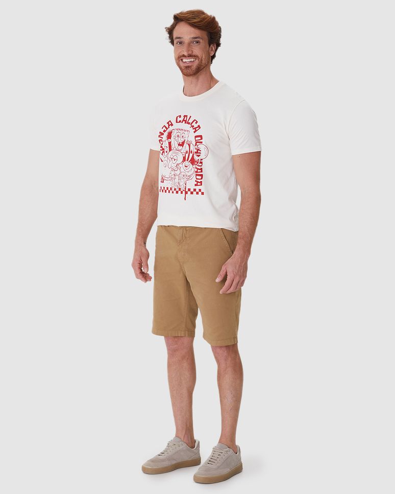 Bermuda Masculina Chino Cintura Média Bolso Funcional Em Sarja Stretch