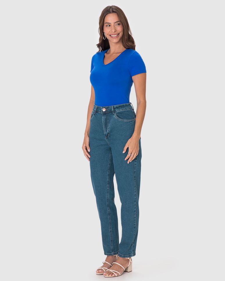 Calça Feminina Mom Bolso Funcional Em Jeans Com Elastano