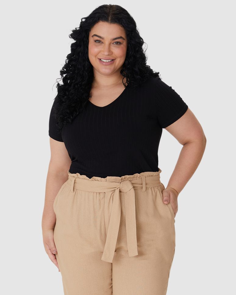 Blusa Básica Feminina Plus Size Decote V Em Canelado De Viscose