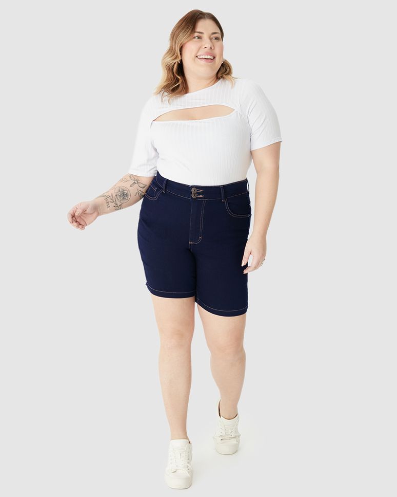Bermuda Feminina Plus Size Cintura Média Em Jeans Com Elastano