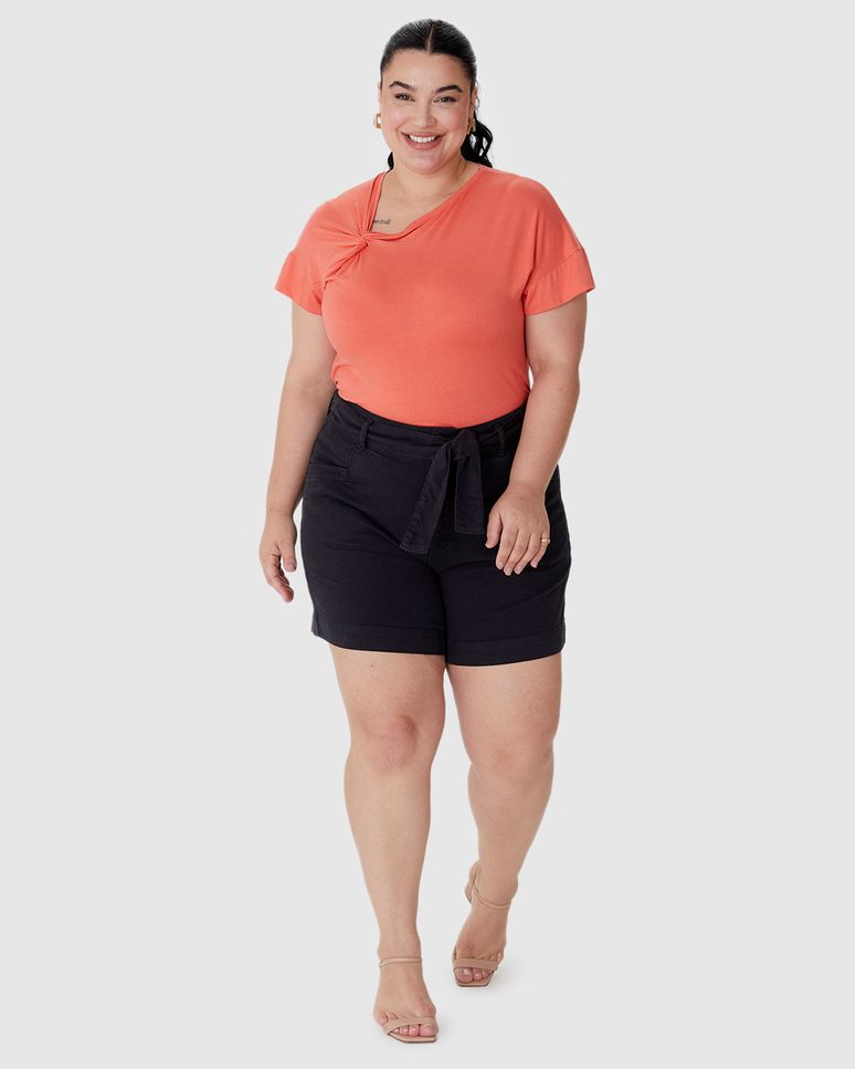 Bermuda Feminina Plus Size Mom Com Cinto Faixa Em Sarja Com Elastano
