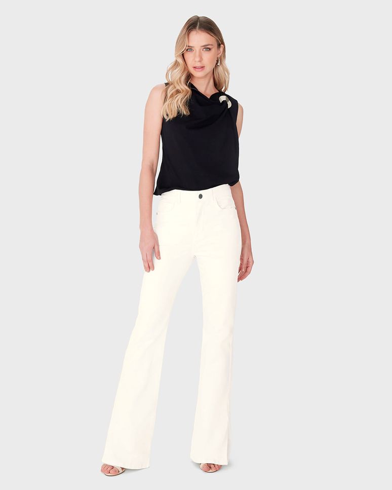 Calça Feminina Flare Fenda Na Barra Em Jeans Stretch - ENFIM