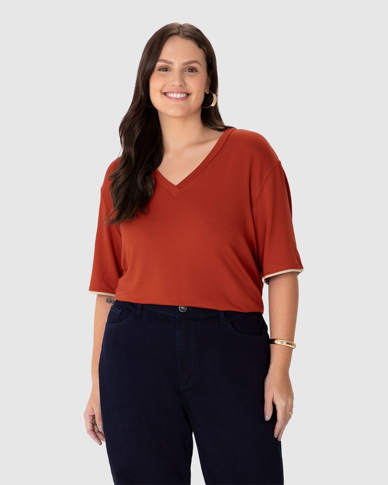 Blusa Feminina Plus Size Decote V Manga Curta Em Moletinho De Viscose