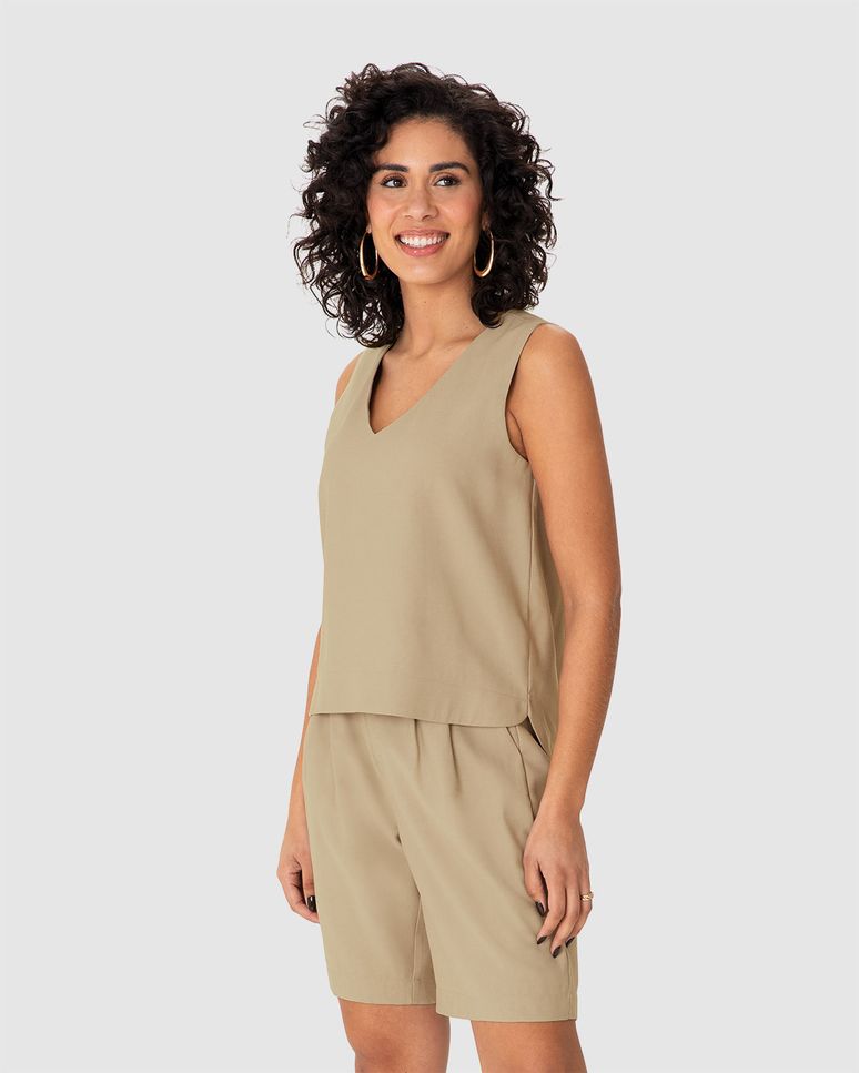 Regata Ampla Feminina Decote V Alça Larga Em Viscose Sarjada