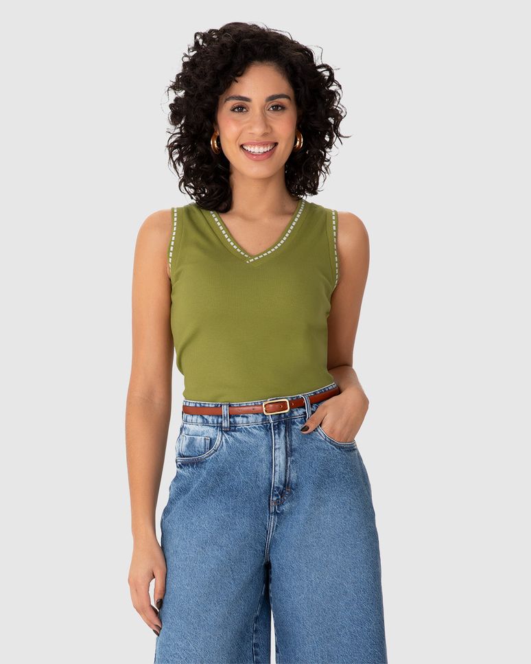 Regata Feminina Detalhe Retilínea Com Estampa Em Ribana