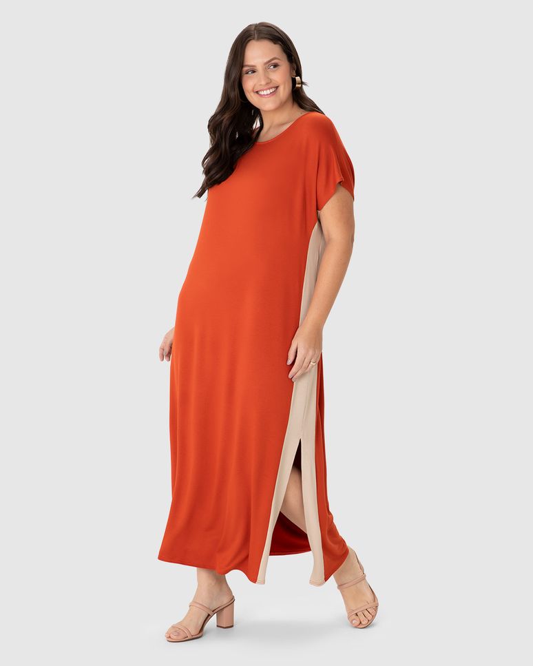 Vestido Midi Feminino Plus Size Recorte E Fenda Lateral Em Moletinho De Viscose
