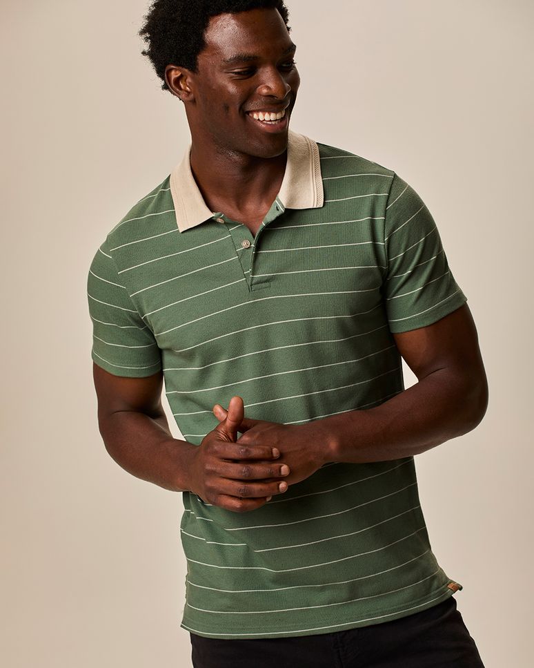 Camisa Polo Masculina Slim Listrada Abertura Lateral Em Piquet Linho