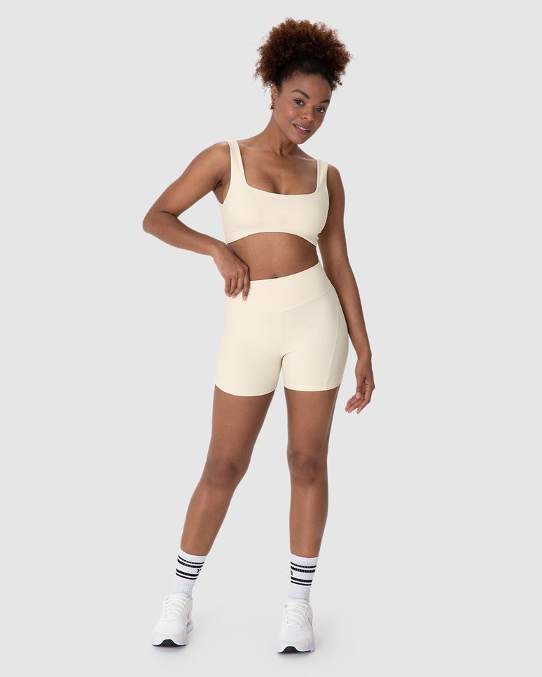 Shorts Esportivo Feminino Justo Em Malha Poliamida Creponada Malwee Active