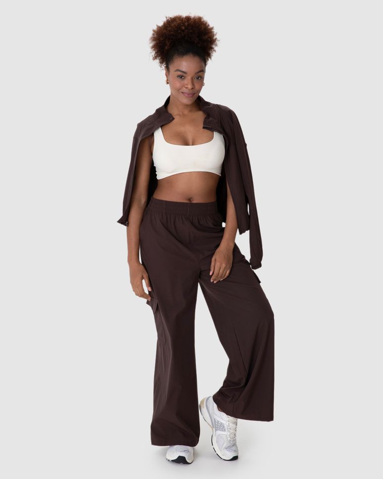 Calça Esportiva Feminina Pantalona Cargo Em Tafetá Com Elastano Malwee Active