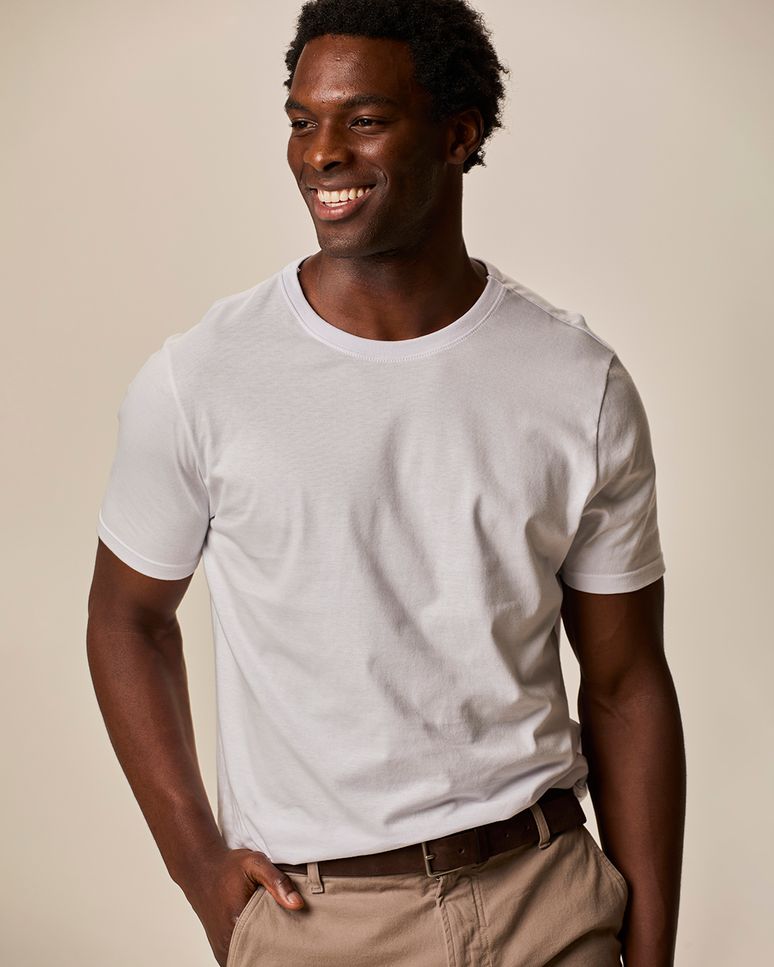 Camiseta Essencial Masculina Etiqueta Estampada Em Algodão