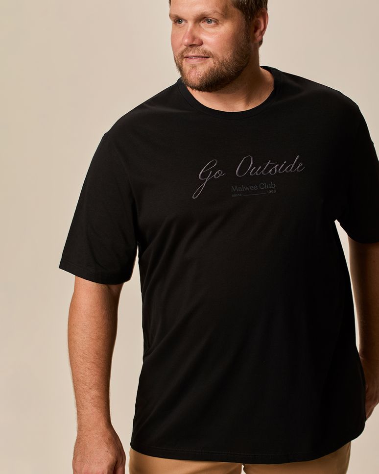 Camiseta Masculina Plus Size Estampa + Bordado Go Outside Em Algodão