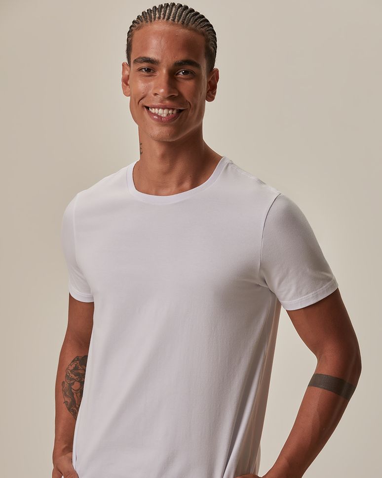 Camiseta Básica Masculina Slim Em Malha Cotton Light Algodão