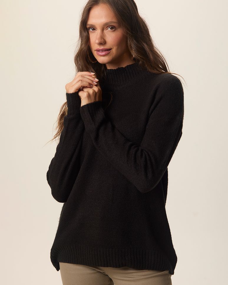 Suéter Feminino Oversized Gola Alta Manga Longa Em Tricô