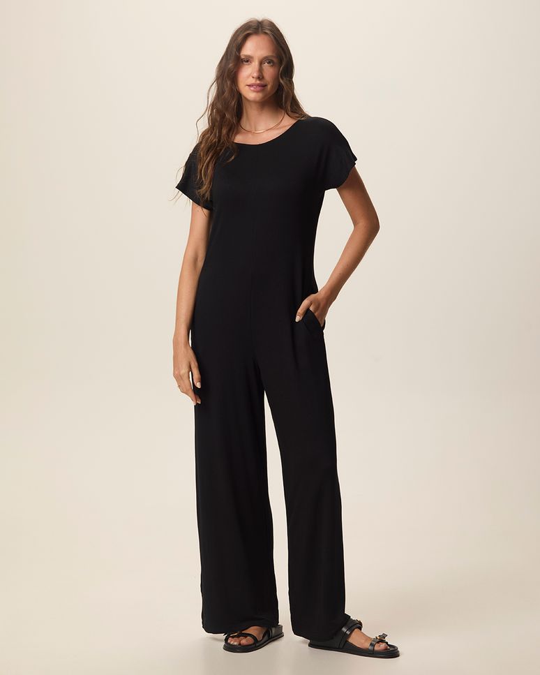 Macacão Feminino Amplo Gola V Manga Curta Em Moletinho De Viscose