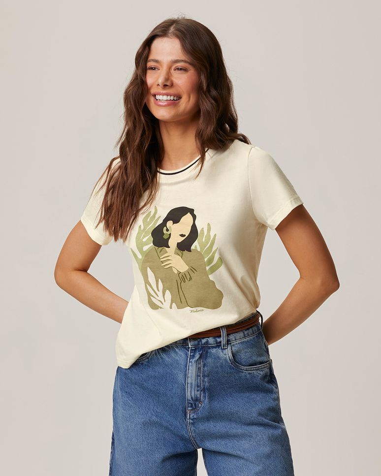 Camiseta Feminina Gola Retilínea Estampa Frontal Em Algodão