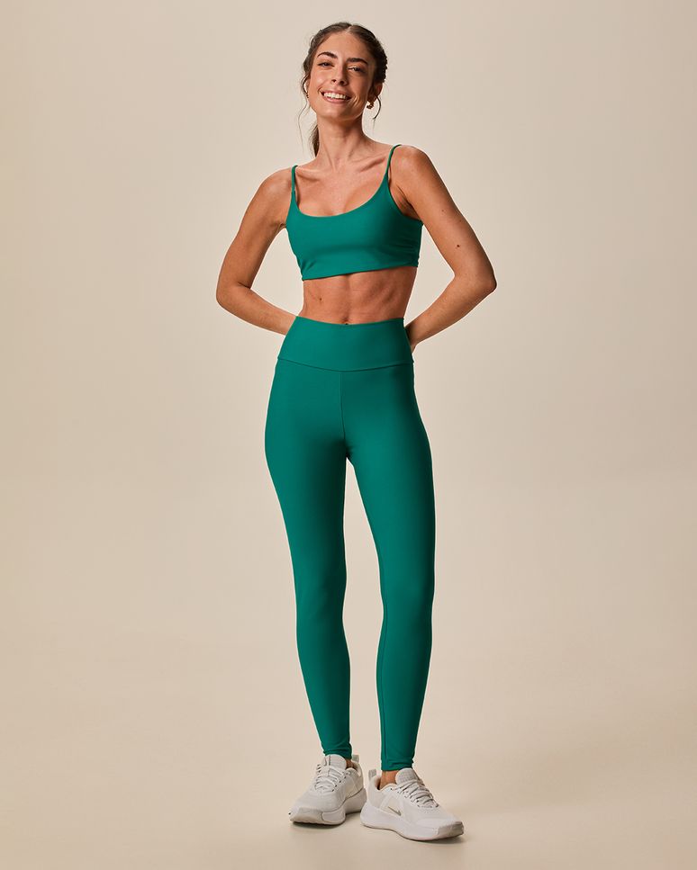 Calça Legging Esportiva Feminina Bolso Costas Em Malha Dry E Proteção UV50+ Malwee Active