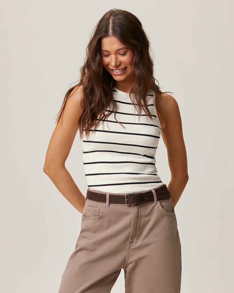 Regata Justa Feminina Listrada Em Ribana