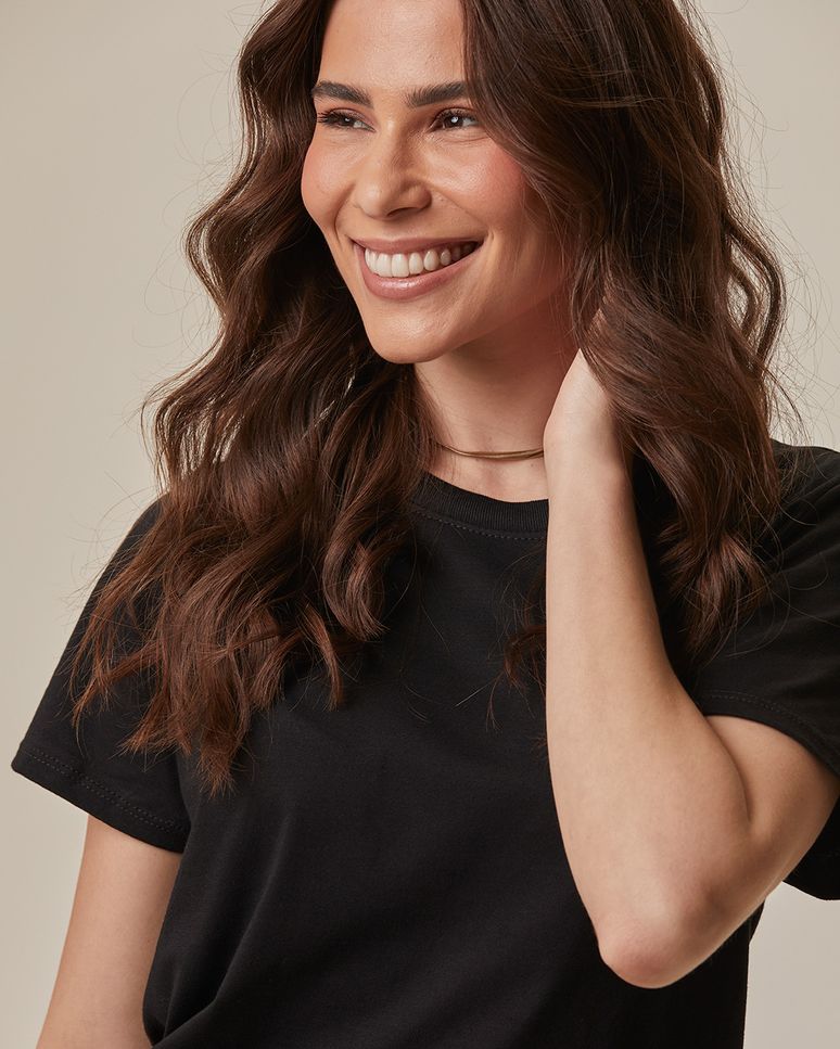 Blusa Básica Feminina Decote Redondo Com Pesponto Em Algodão