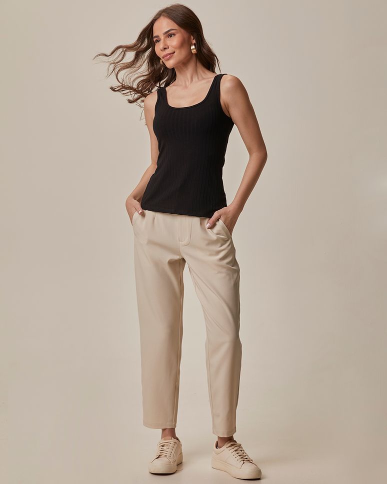 Regata Básica Feminina Decote U Em Canelado De Viscose